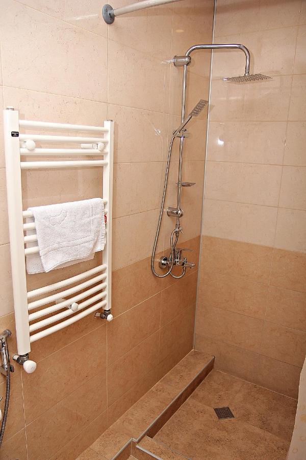 Boutique Hotel Dany Tbilisi Luaran gambar